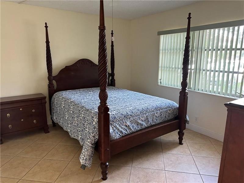 Image 9 of 17 For 659 Oakland Park Blvd  103 C