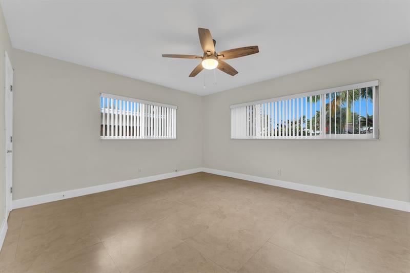 Image 12 of 24 For 4450 18th Ave