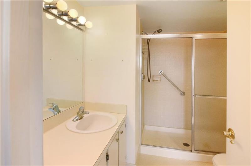 Image 17 of 27 For 2900 42nd Ave  A505