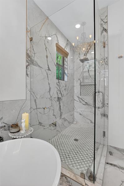 Image 19 of 70 For 8451 Blue Cove Way