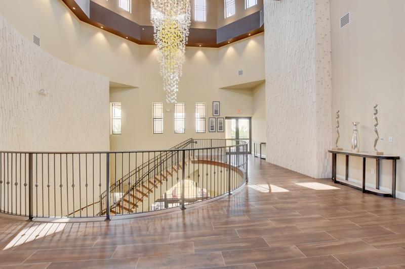 Image 42 of 70 For 8451 Blue Cove Way