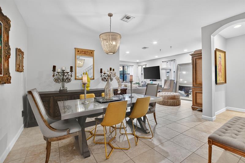 Image 6 of 70 For 8451 Blue Cove Way