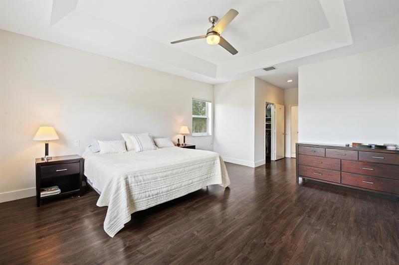 Image 17 of 56 For 2683 Meadowood Ct