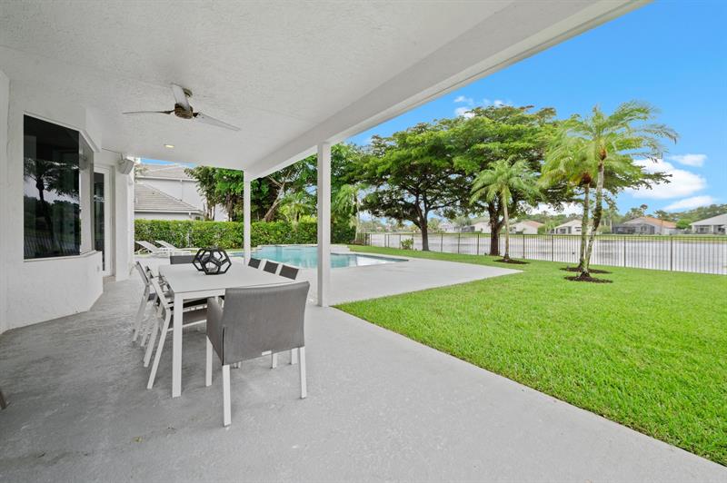 Image 34 of 56 For 2683 Meadowood Ct