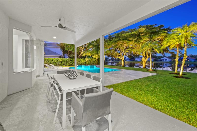 Image 35 of 56 For 2683 Meadowood Ct