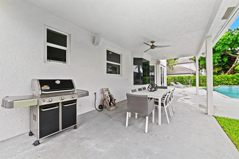 Image 36 of 56 For 2683 Meadowood Ct