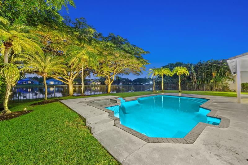 Image 45 of 56 For 2683 Meadowood Ct