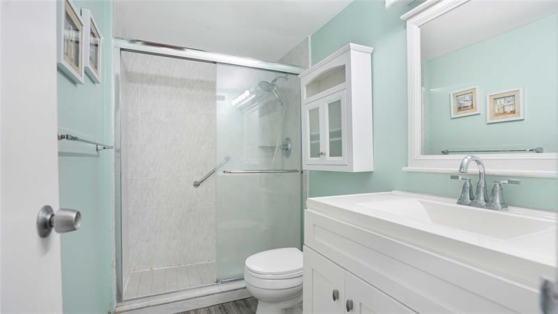 Image 20 of 42 For 4250 Galt Ocean Dr  4e