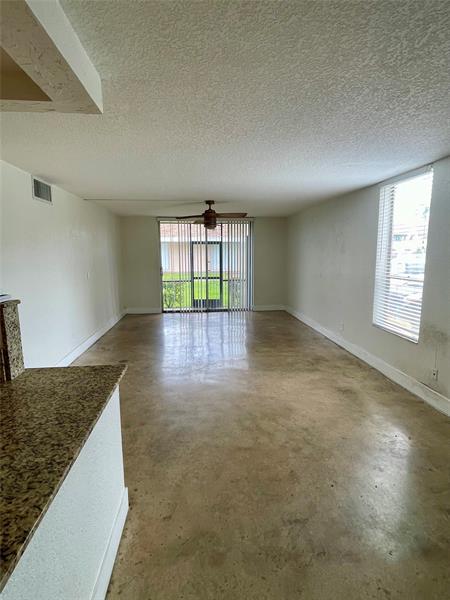Image 5 of 13 For 7175 Orange Dr  118h
