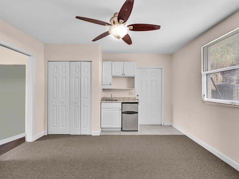 Image 20 of 47 For 1513 30th Ct