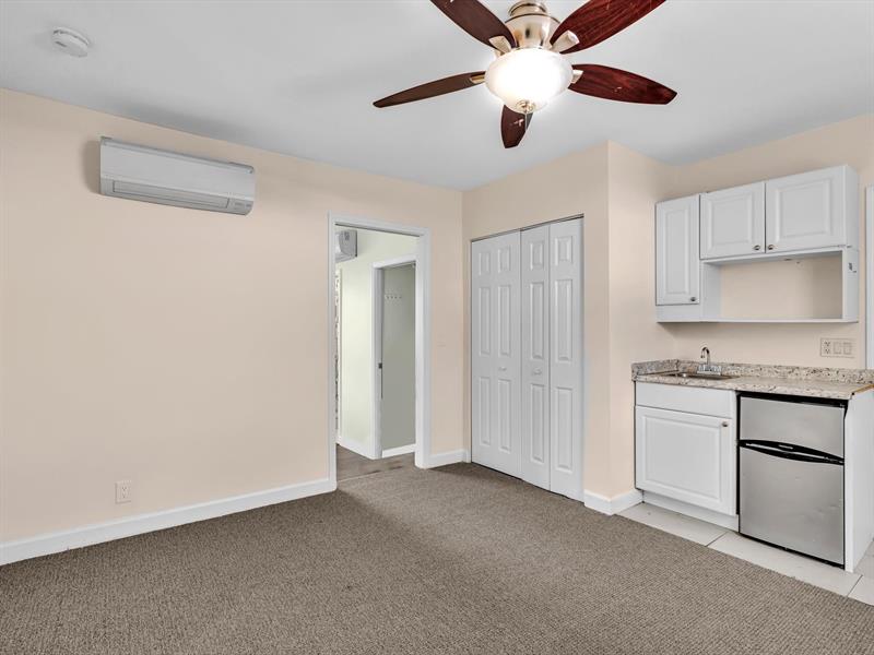 Image 21 of 47 For 1513 30th Ct