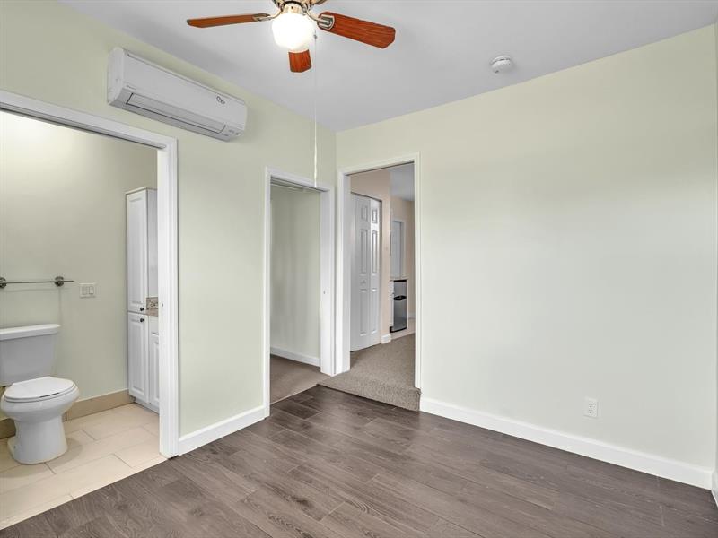 Image 24 of 47 For 1513 30th Ct