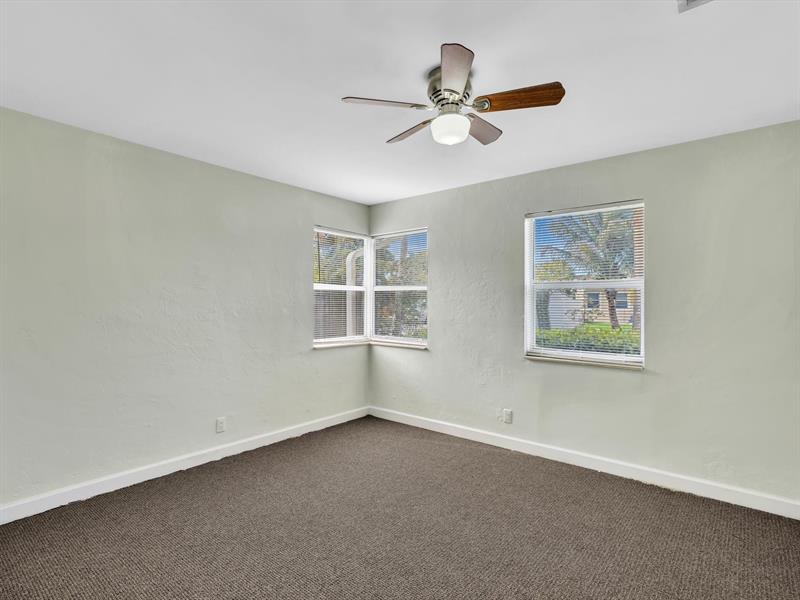 Image 34 of 47 For 1513 30th Ct