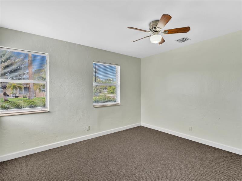 Image 36 of 47 For 1513 30th Ct