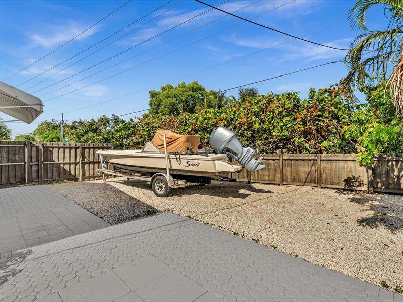 Image 40 of 47 For 1513 30th Ct