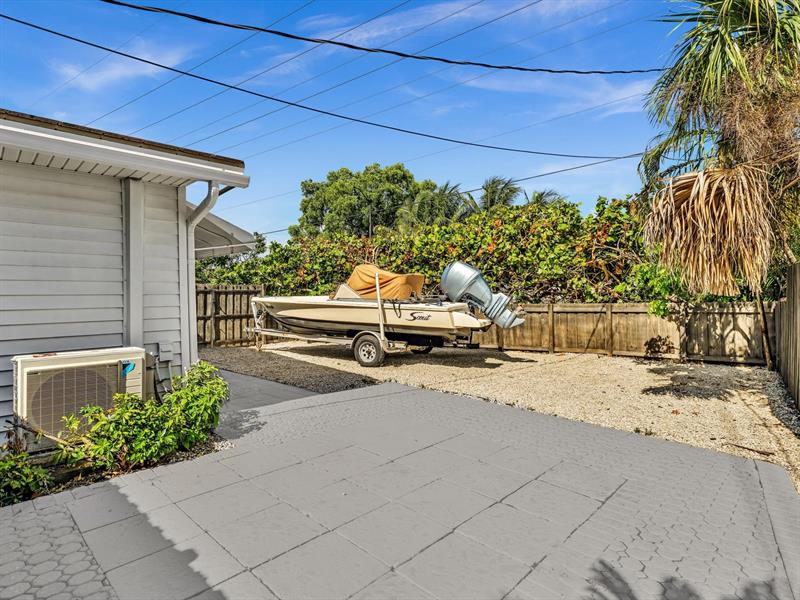 Image 41 of 47 For 1513 30th Ct