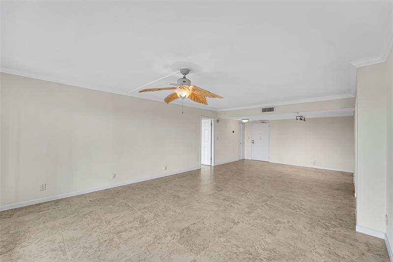 Image 6 of 34 For 10777 Sample Rd  805