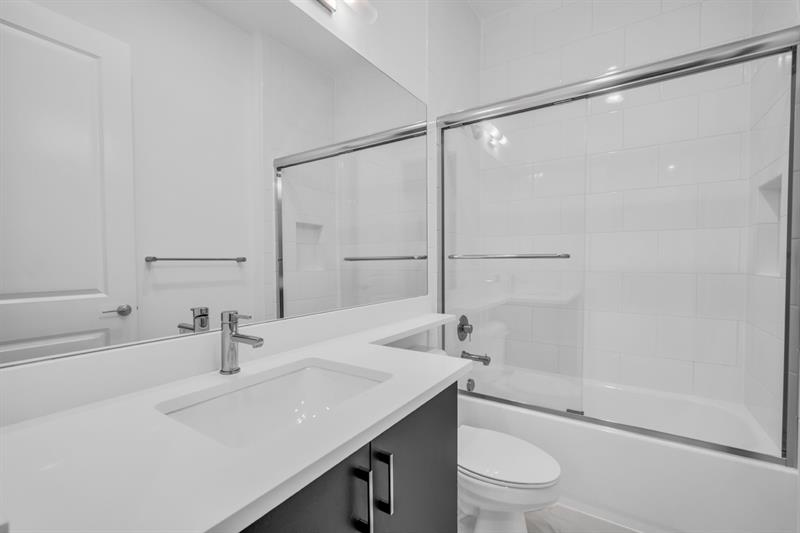 Image 27 of 48 For 11368 Apricot Valley Dr