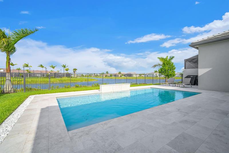 Image 40 of 48 For 11368 Apricot Valley Dr