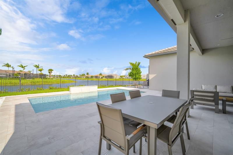 Image 42 of 48 For 11368 Apricot Valley Dr