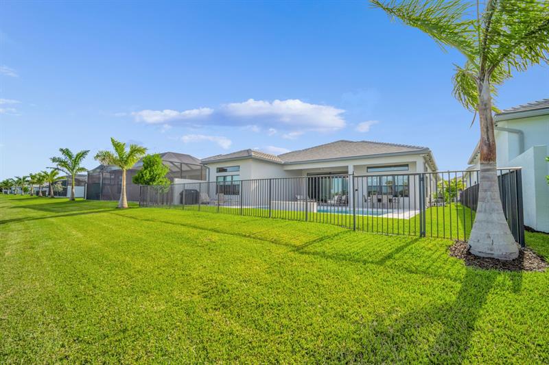 Image 46 of 48 For 11368 Apricot Valley Dr