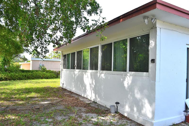 Image 19 of 22 For 17330 17th Ave