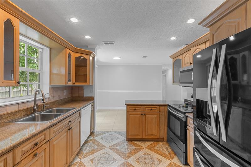 Image 5 of 13 For 8241 4th St  