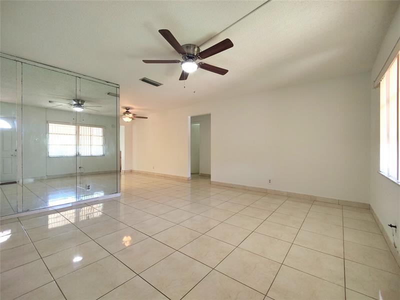 Image 7 of 19 For 1020 73rd Ave