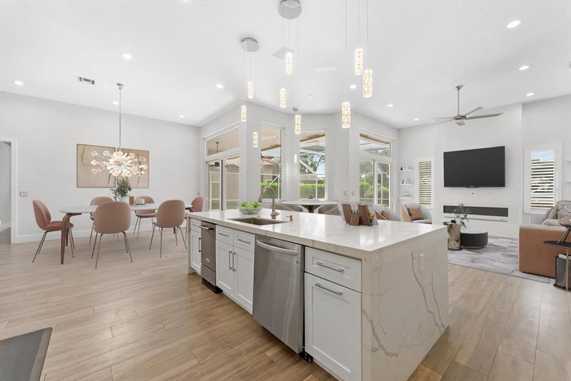 Image 14 of 50 For 6689 70th Pl