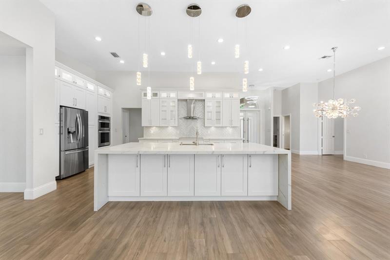 Image 16 of 50 For 6689 70th Pl