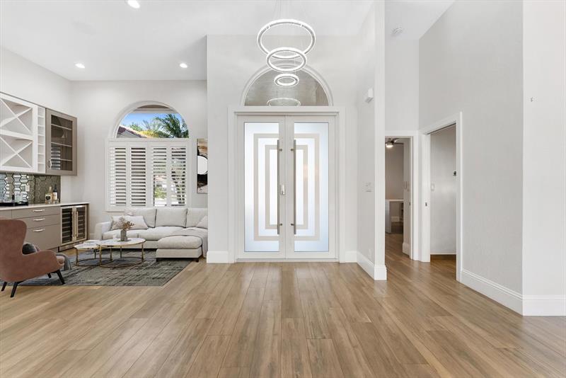 Image 20 of 50 For 6689 70th Pl