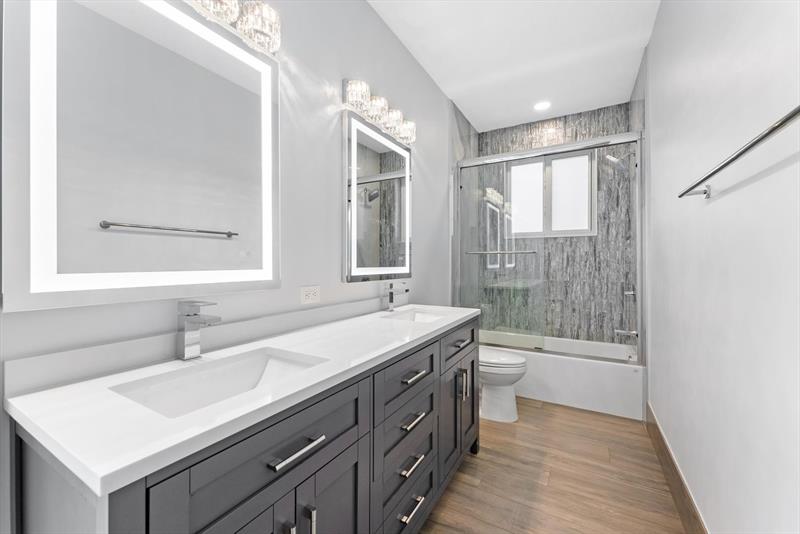 Image 34 of 50 For 6689 70th Pl