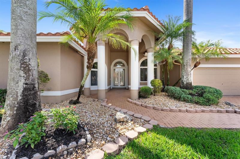 Image 4 of 50 For 6689 70th Pl