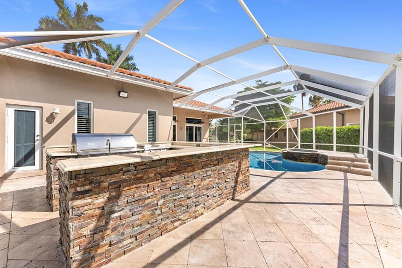 Image 43 of 50 For 6689 70th Pl