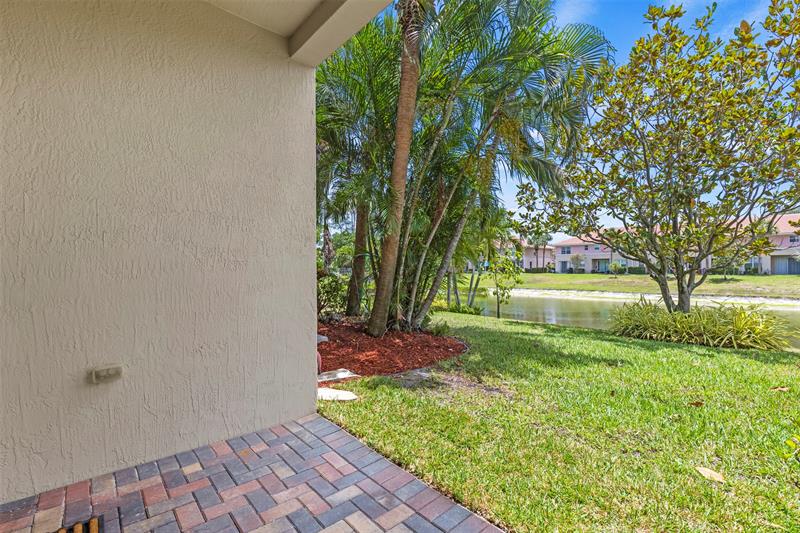 Image 32 of 44 For 2504 Seminole Palms Dr  2504