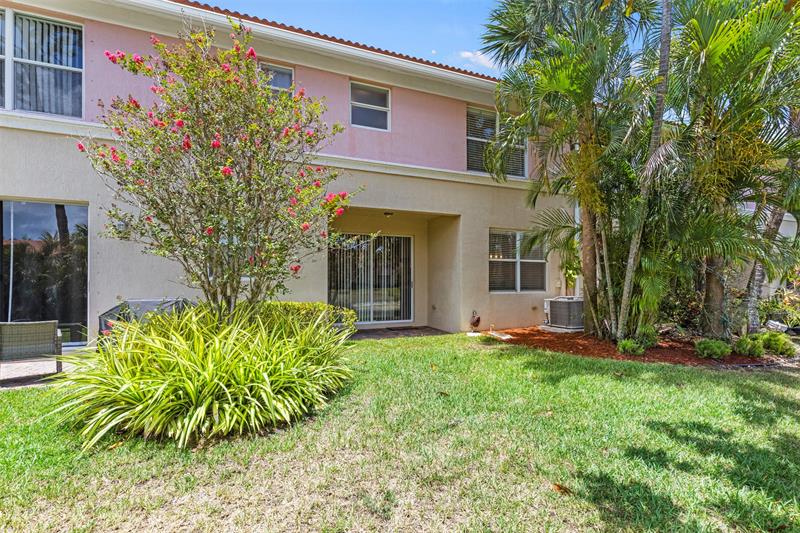 Image 35 of 44 For 2504 Seminole Palms Dr  2504