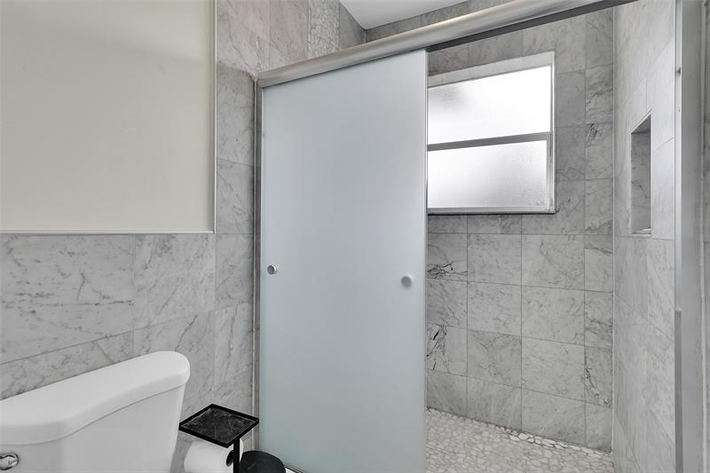 Image 32 of 55 For 14132 51st Ln  14132