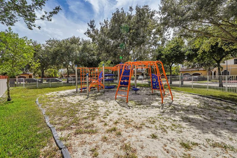Image 38 of 55 For 14132 51st Ln  14132