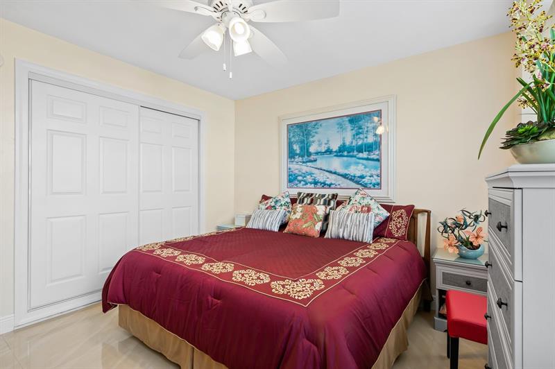 Image 17 of 61 For 3300 36th St  302