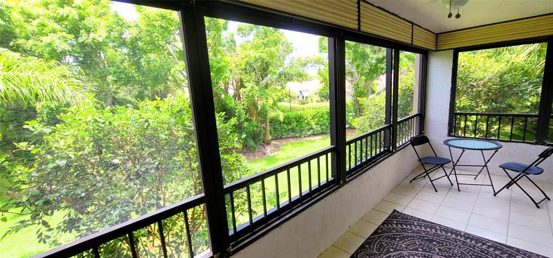 Image 18 of 25 For 7519 La Paz Boulevard  201