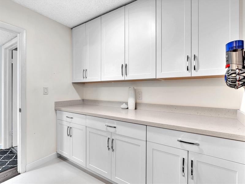 Image 31 of 85 For 8010 Hampton Blvd  403