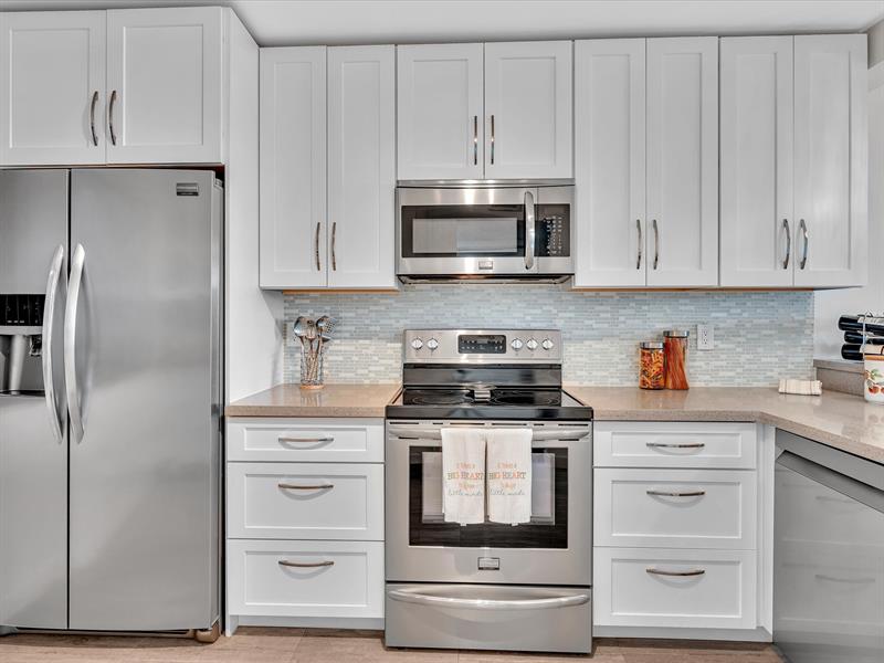 Image 33 of 85 For 8010 Hampton Blvd  403
