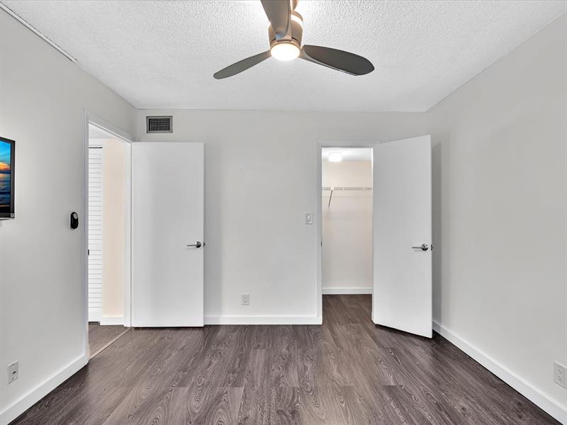 Image 55 of 85 For 8010 Hampton Blvd  403