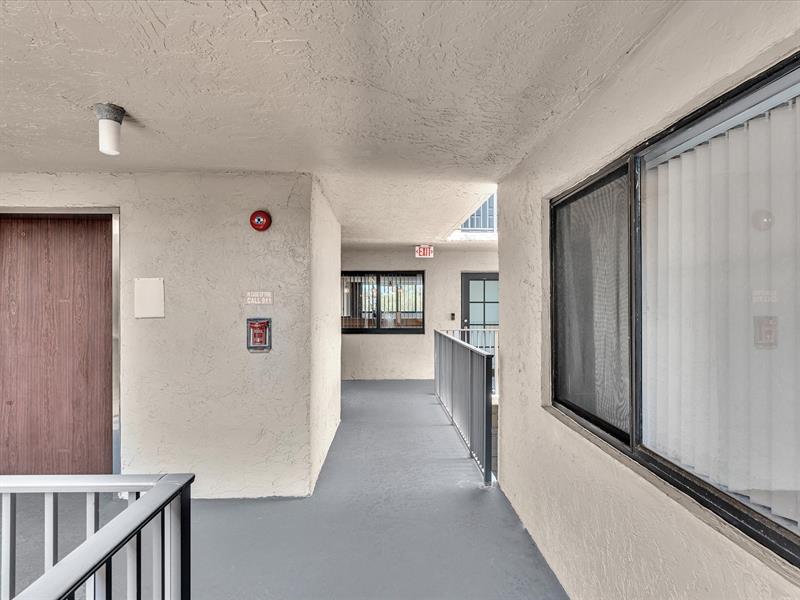 Image 63 of 85 For 8010 Hampton Blvd  403