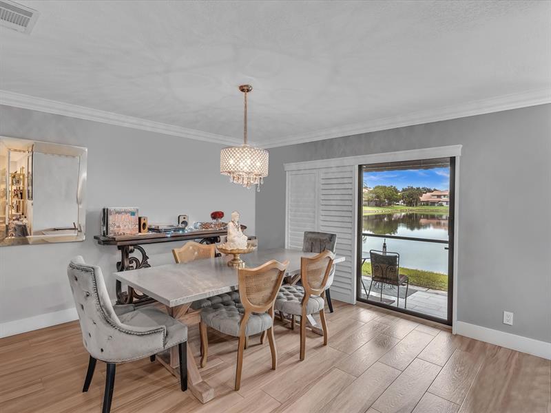 Image 13 of 49 For 9122 Vineyard Lake Dr.  9122