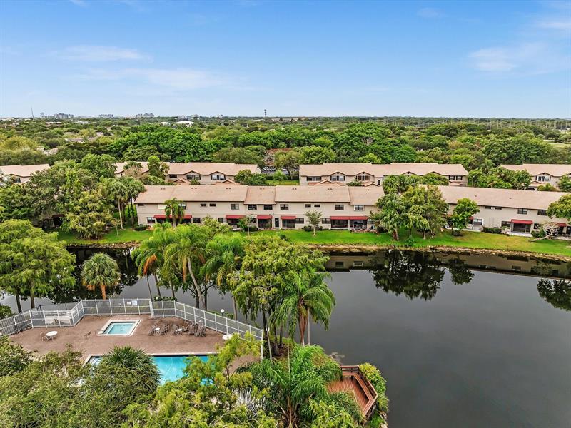 Image 47 of 49 For 9122 Vineyard Lake Dr.  9122