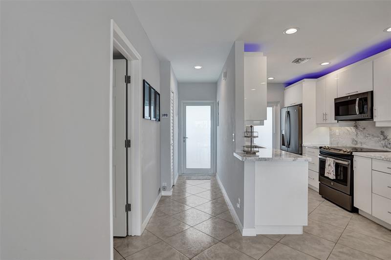 Image 46 of 61 For 105 19th Ave  452