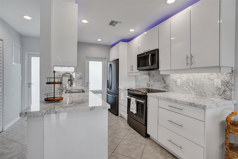 Image 47 of 61 For 105 19th Ave  452