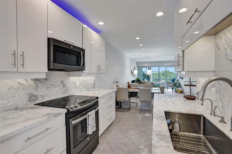 Image 48 of 61 For 105 19th Ave  452