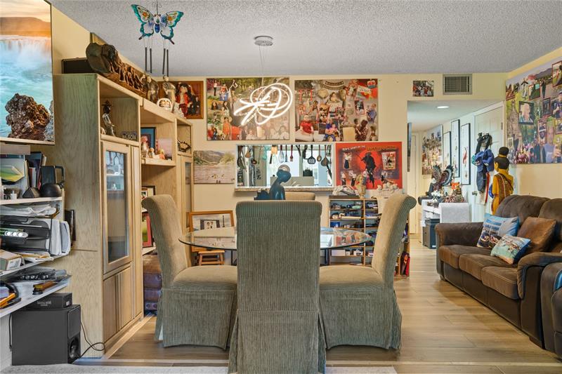 Image 11 of 38 For 800 125th Way  202
